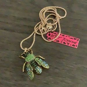 Green Rhinestone Fly Necklace